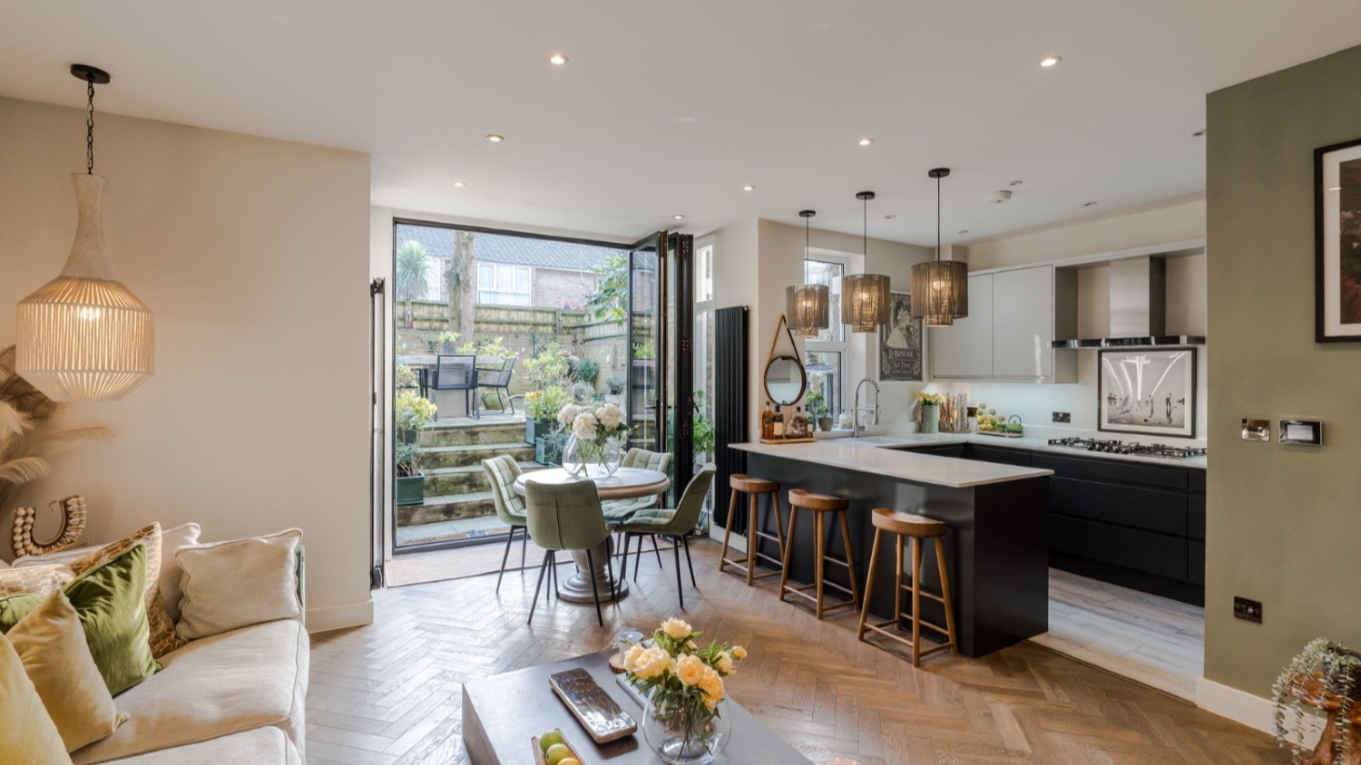 Garden Flat Priory Road NW6