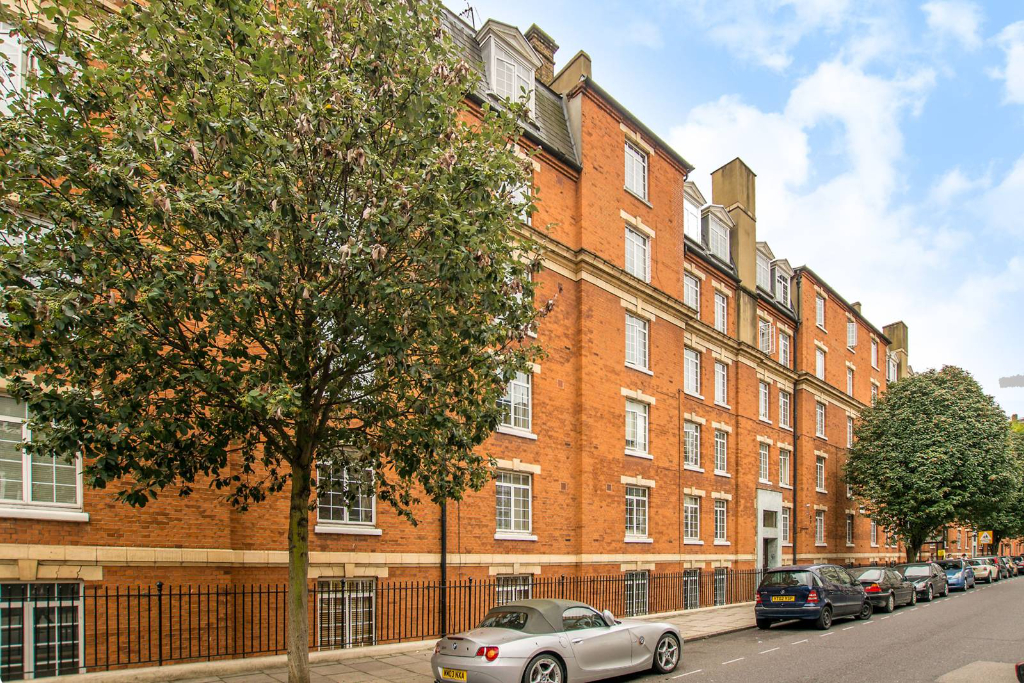 Marble Arch Apartments - Image 6