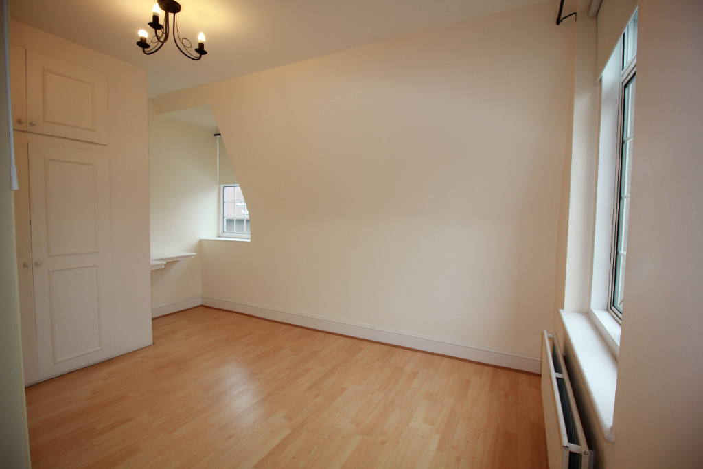 Marble Arch Apartments - Image 3