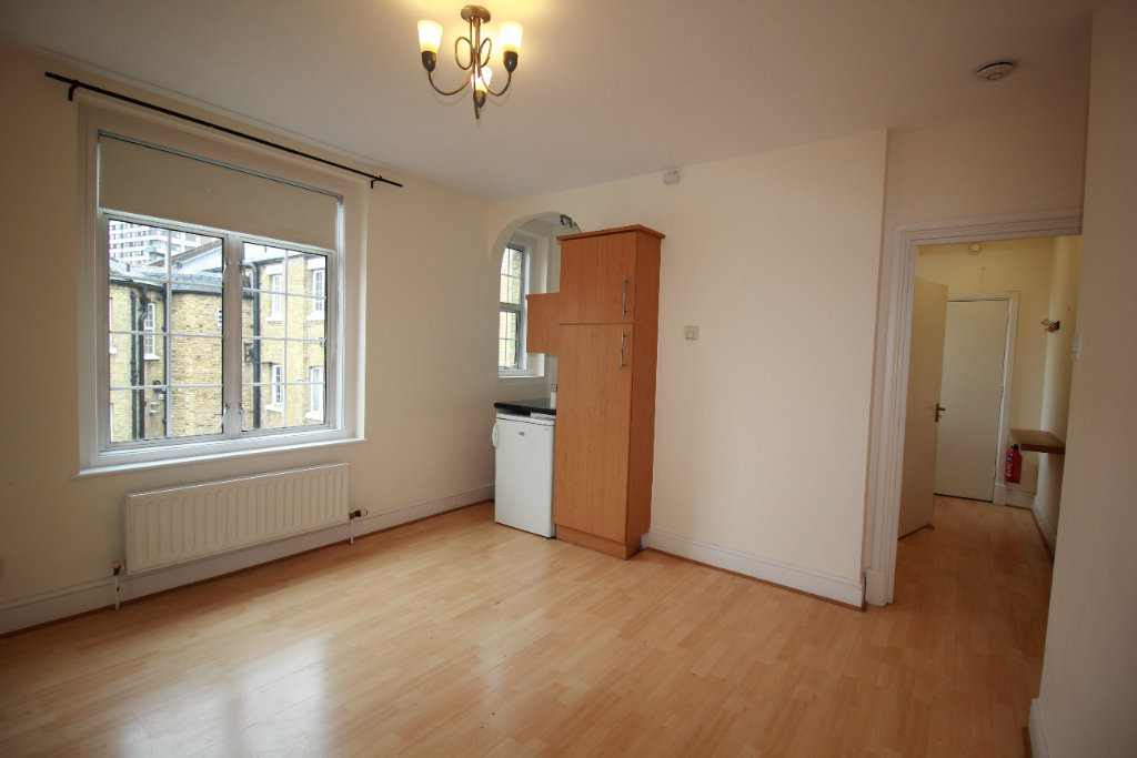 Marble Arch Apartments - Image 4