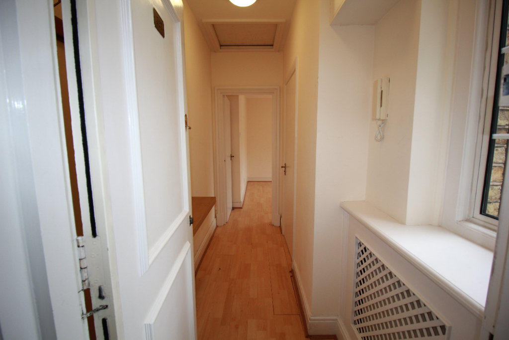Marble Arch Apartments - Image 6