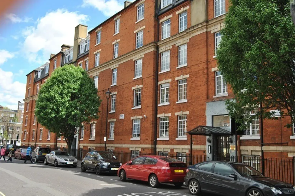 Spacious Double Studio For Sale in Marylebone W1H
