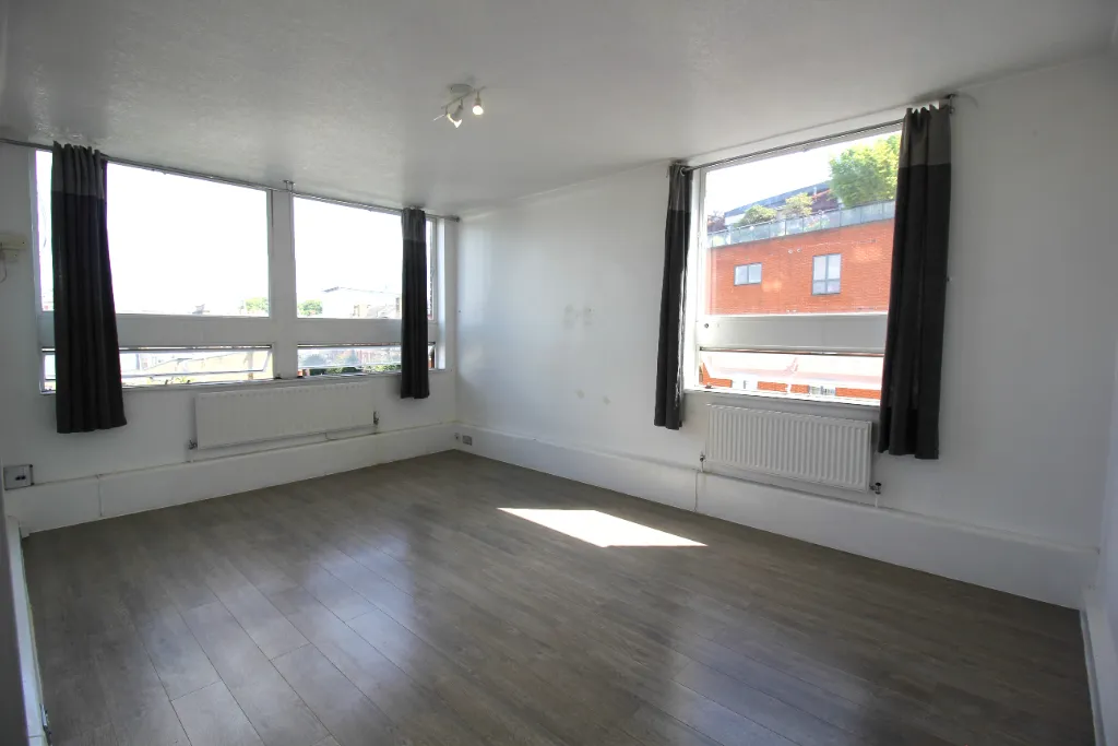 Unmodernised 2 db Apartment Harrowby Street W1H